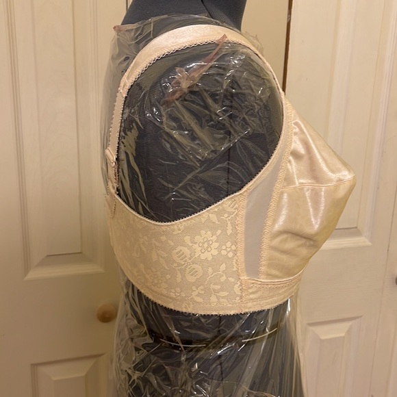 Playtex Bra 18 hour - Picture 2 of 5